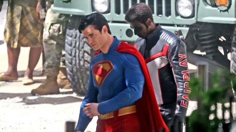 Superman’s New Suit Stirs Up Fan Debate
